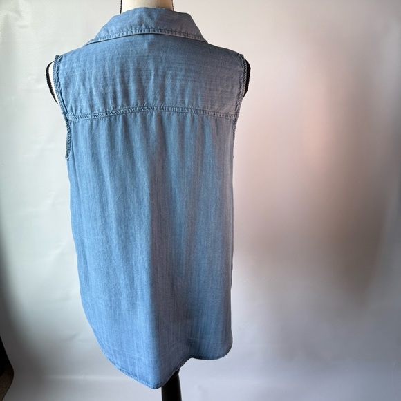 Sleeveless Blue Denim Top size medium 8/10 100% lyocell - Picture 4 of 7
